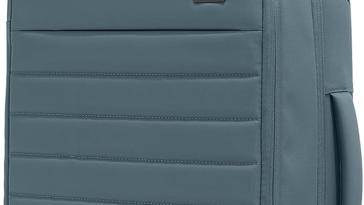 Copertina Recensione Away The Carry-On (2026): il luggage in policarbonato che ha conquistato i viaggiatori moderni