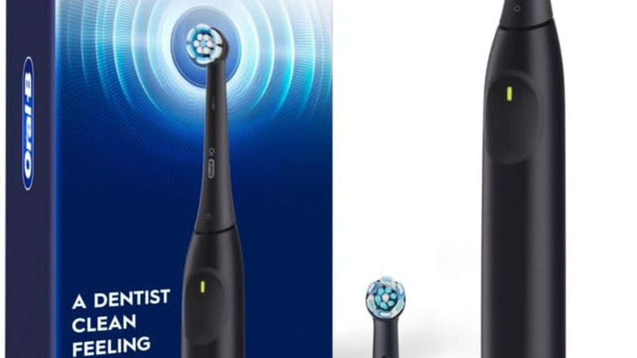 Recensione Oral-B iO Series 10 (2026): il meglio dello spazzolamento smart ha un prezzo