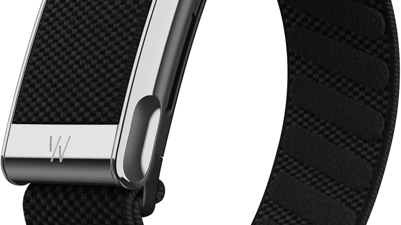 Copertina Recensione Whoop 4.0 (2026): senza schermo, ma con un abbonamento che cambia le regole