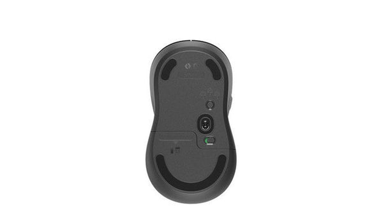 Copertina Recensione Logitech Signature M750 (2026): il mouse silenzioso per lavorare tutto il giorno