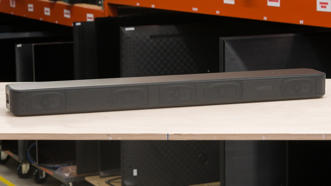 Copertina Recensione Sony HT-S2000 (2026): la soundbar 3.1 che fa il suo mestiere