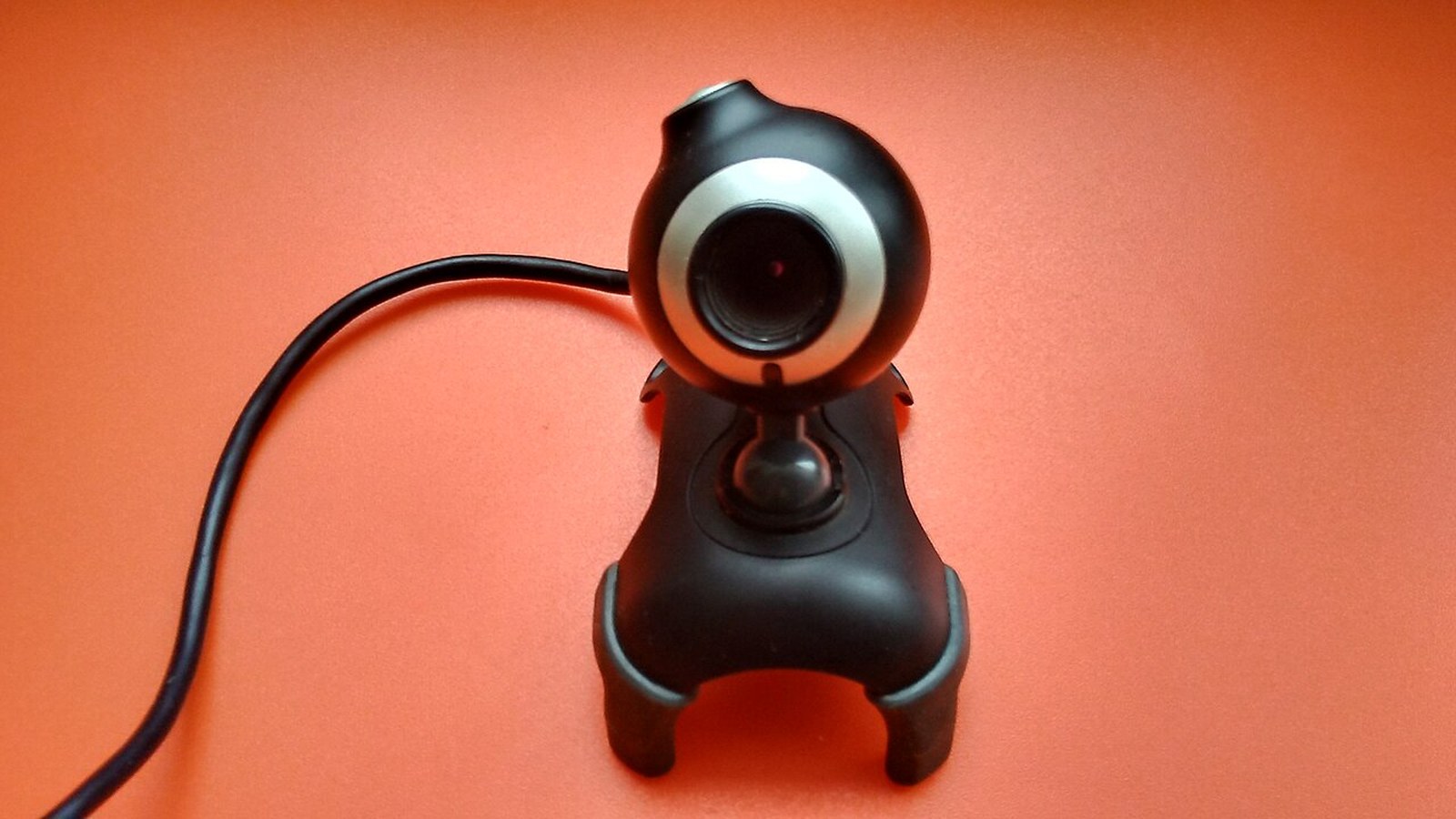 Copertina Recensione Elgato Facecam Neo (2026): webcam 1080p60 economica